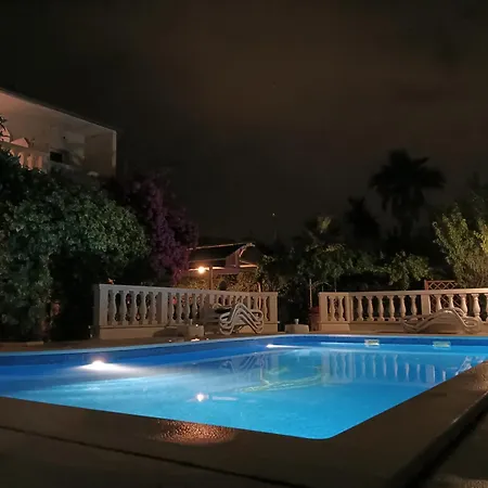 Vila Aspalathos Kastela